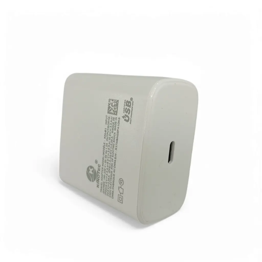 ADAPTADOR DE CARGA KINOTEC KN-61 45W PD USB C (4).webp